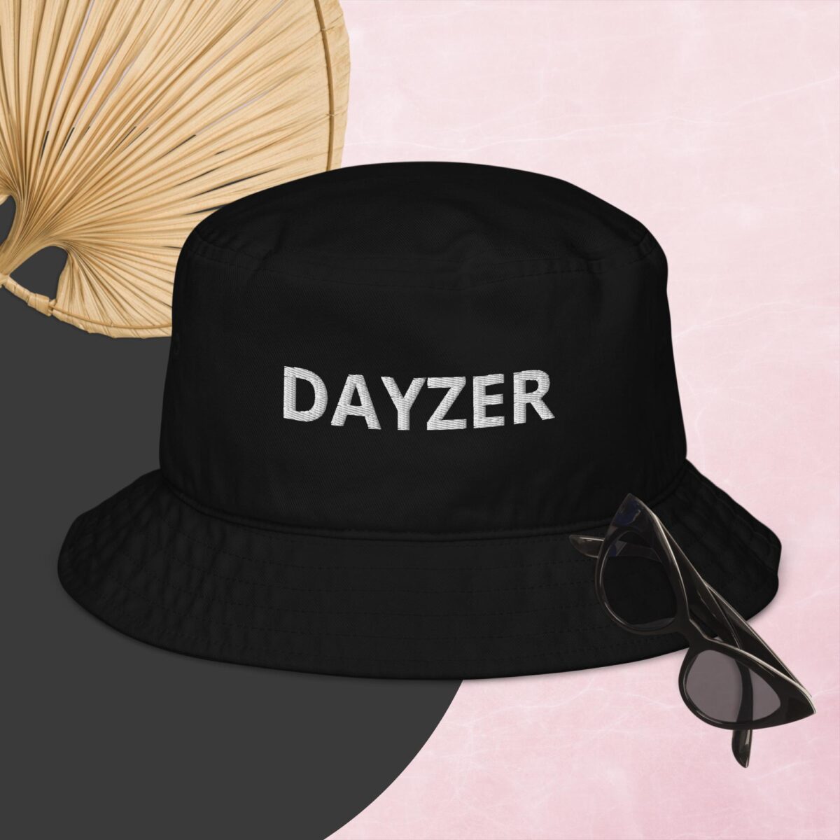 DAYZER Organic Bucket Hat – Graffiti-Inspired Text Logo